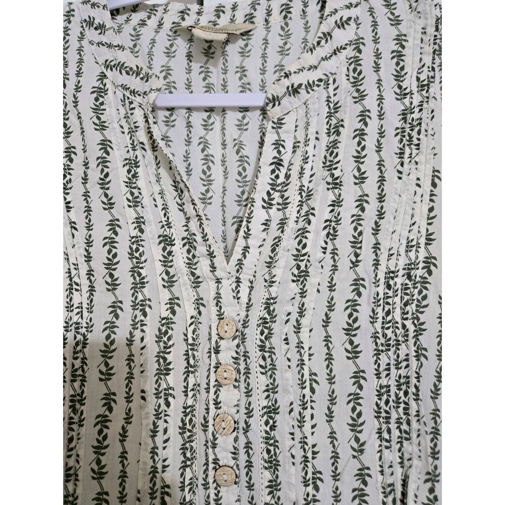 Natural Selections Large Women's Partial Button Up Top View 2